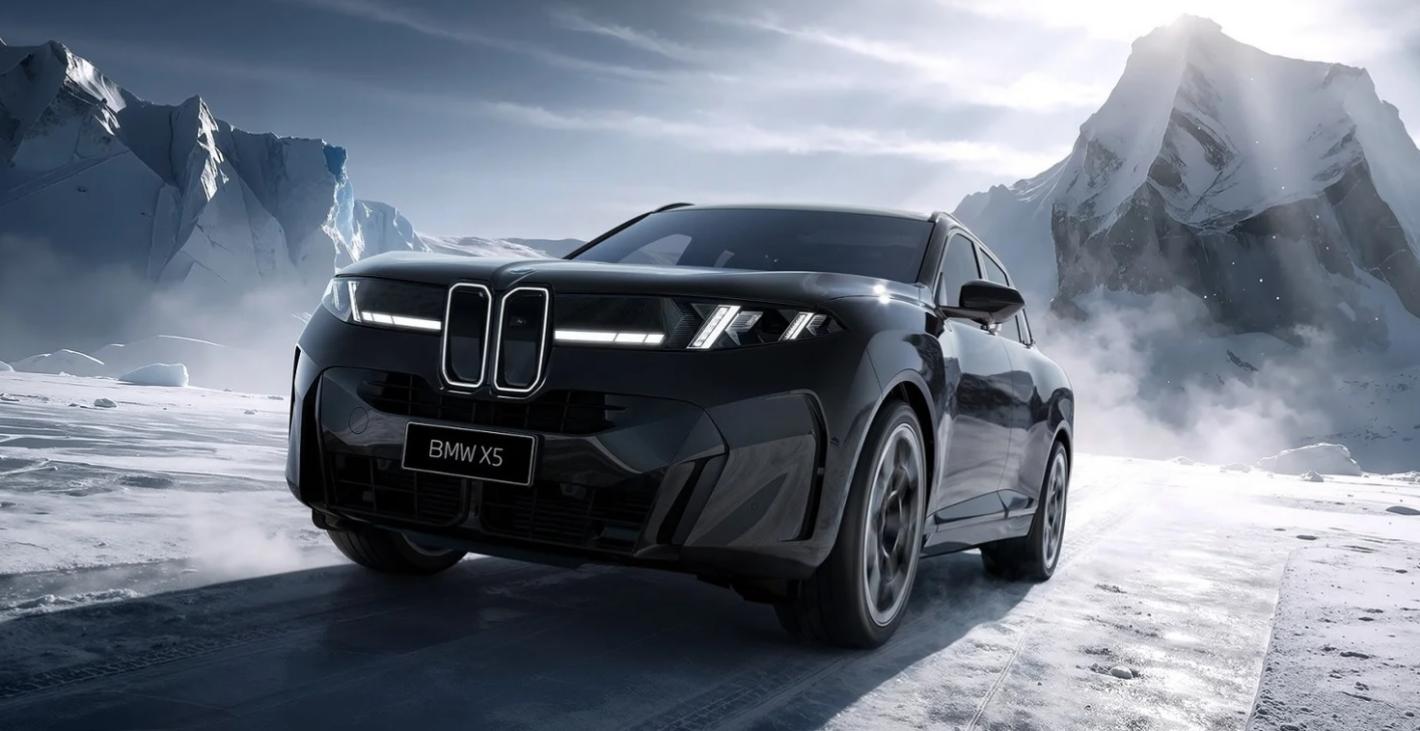 BMW показа луксозен кросоувър с голям телевизор в салона