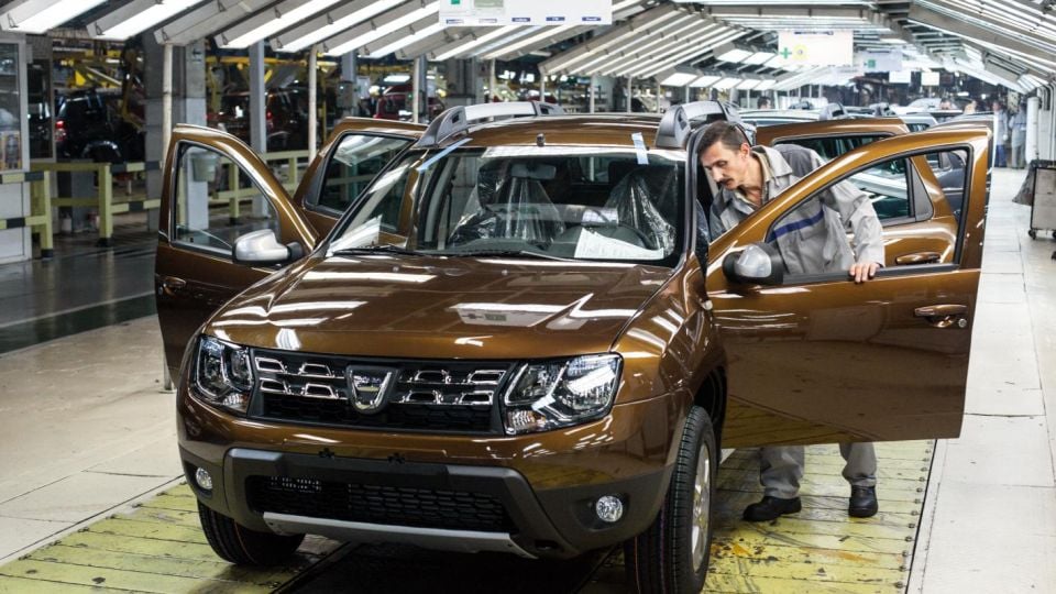 Румъния затвори заводите за производство на Dacia