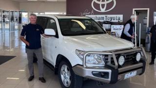 Toyota Land Cruiser измина 999 999 километра с оригинален двигател преди продажба на търг