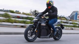 Honda WN7 идва в Европа: електрически мотоциклет с ретро дизайн и модерни технологии