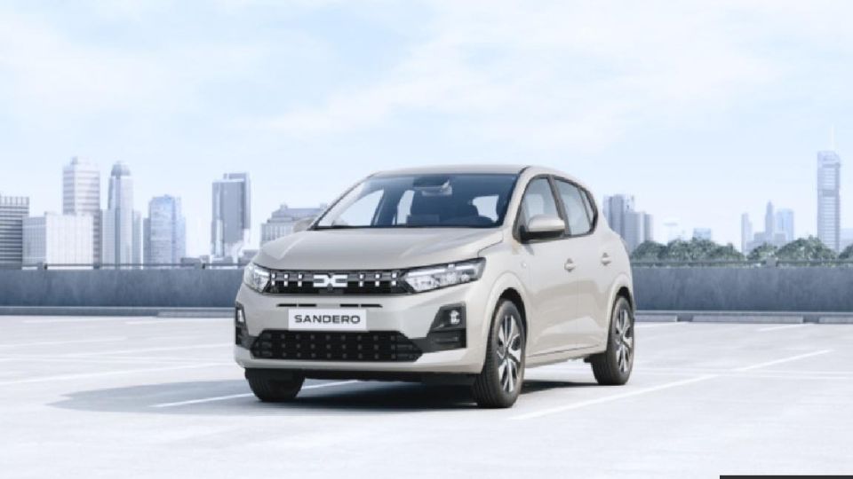 Dacia започва поръчки за Sandero Hybrid 155 с най-мощния си двигател в Румъния