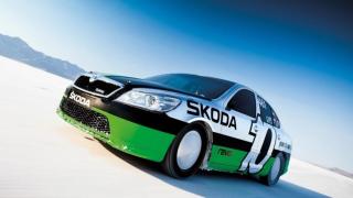 Skoda показа най-бързата Octavia, оборудвана е и с парашут