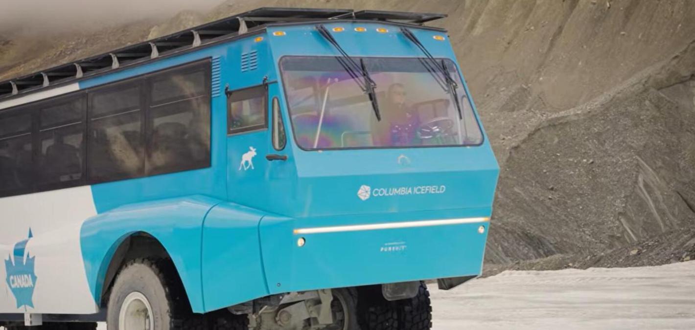 В Канада конструираха първия напълно автономен електробус, работещ без външна зарядна мрежа