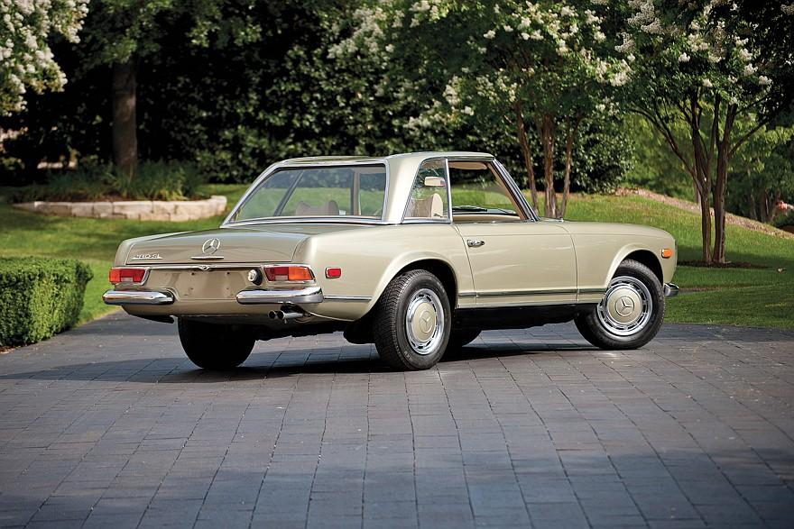 Историята на Mercedes-Benz SL W113: Как се роди легендарната „Пагода“ и защо придоби култов статут