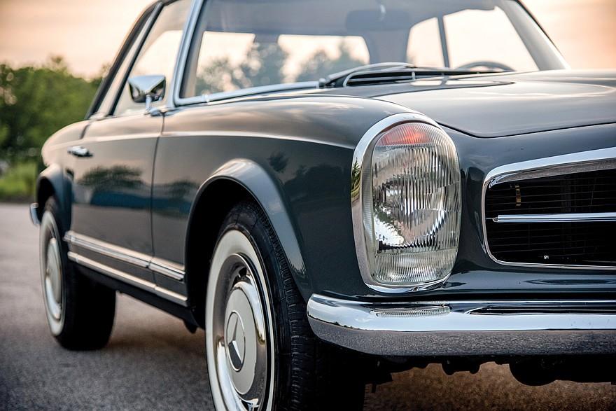 Историята на Mercedes-Benz SL W113: Как се роди легендарната „Пагода“ и защо придоби култов статут