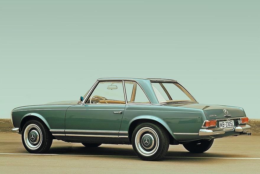 Историята на Mercedes-Benz SL W113: Как се роди легендарната „Пагода“ и защо придоби култов статут