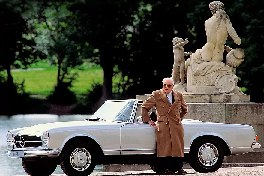 Историята на Mercedes-Benz SL W113: Как се роди легендарната „Пагода“ и защо придоби култов статут