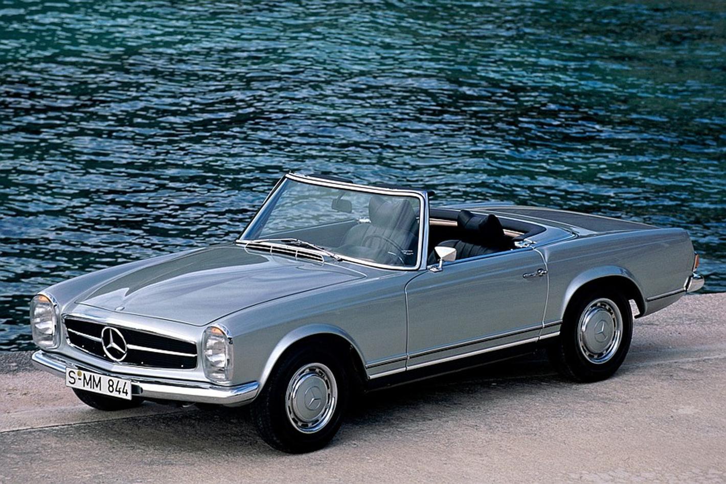 Историята на Mercedes-Benz SL W113: Как се роди легендарната „Пагода“ и защо придоби култов статут