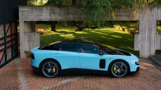 Първият електромобил на Ferrari постави исторически рекорд с цена от 34,5 милиона евро на благотворителен търг