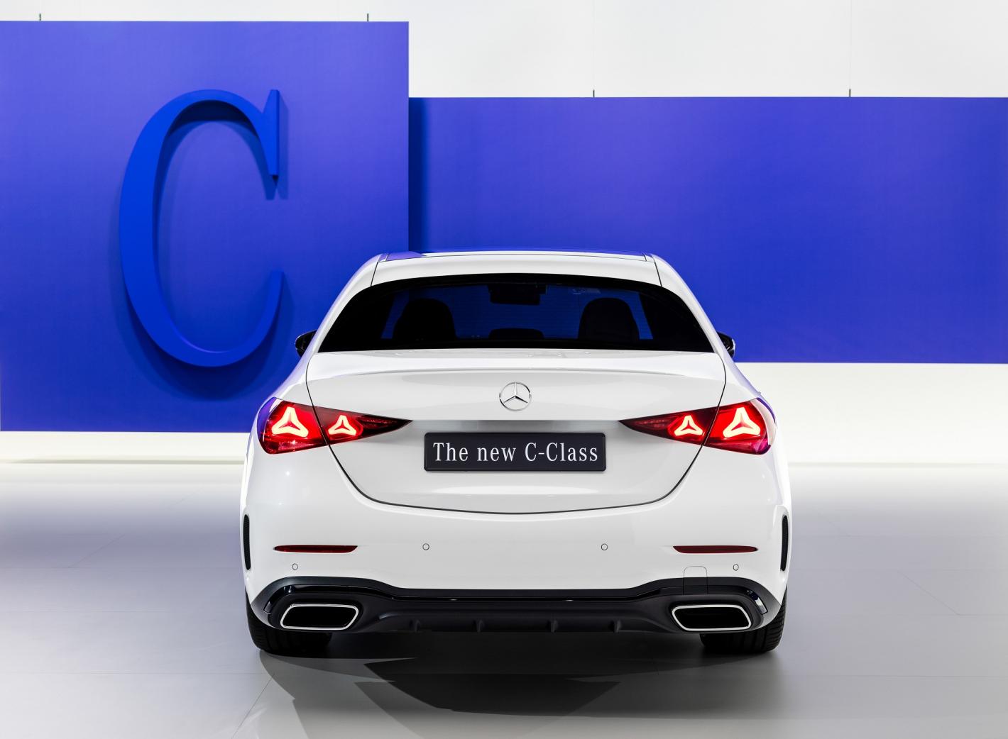 Mercedes-Benz обнови най-масовия си модел, стана ясно как се е променил