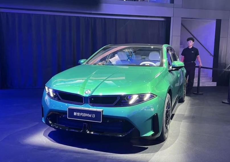 BMW представи мощна електрическа „тройка“ с пробег над 1000 км