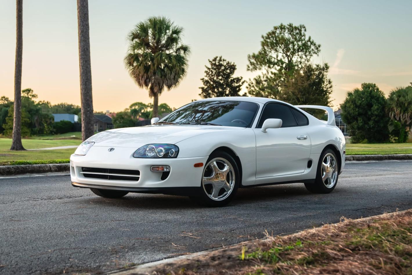 От Corolla до Supra: Най-емблематичните автомобили Toyota в историята