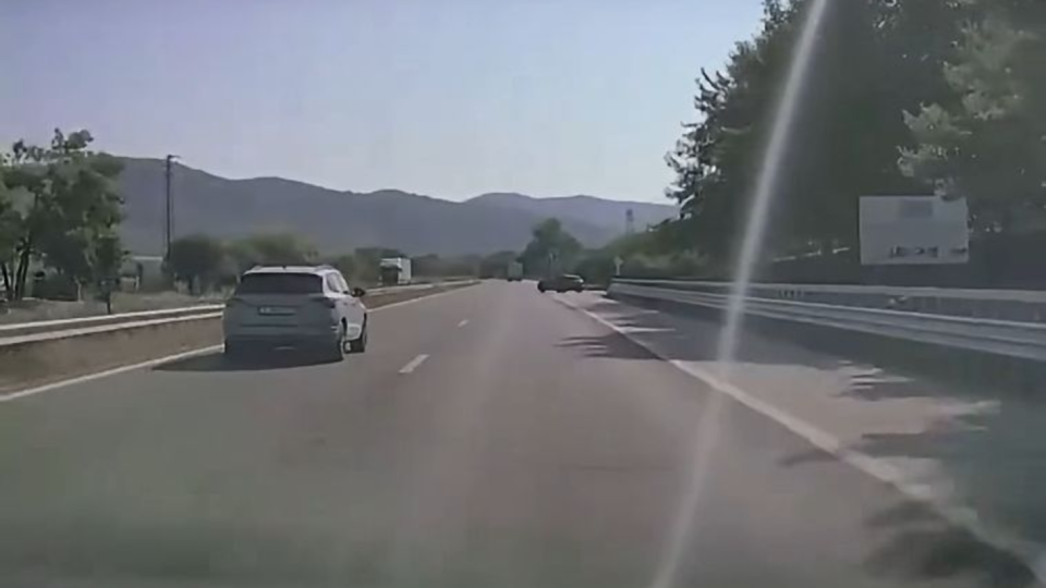 Кадри от АМ „Хемус“ показаха как не се излиза на магистрала