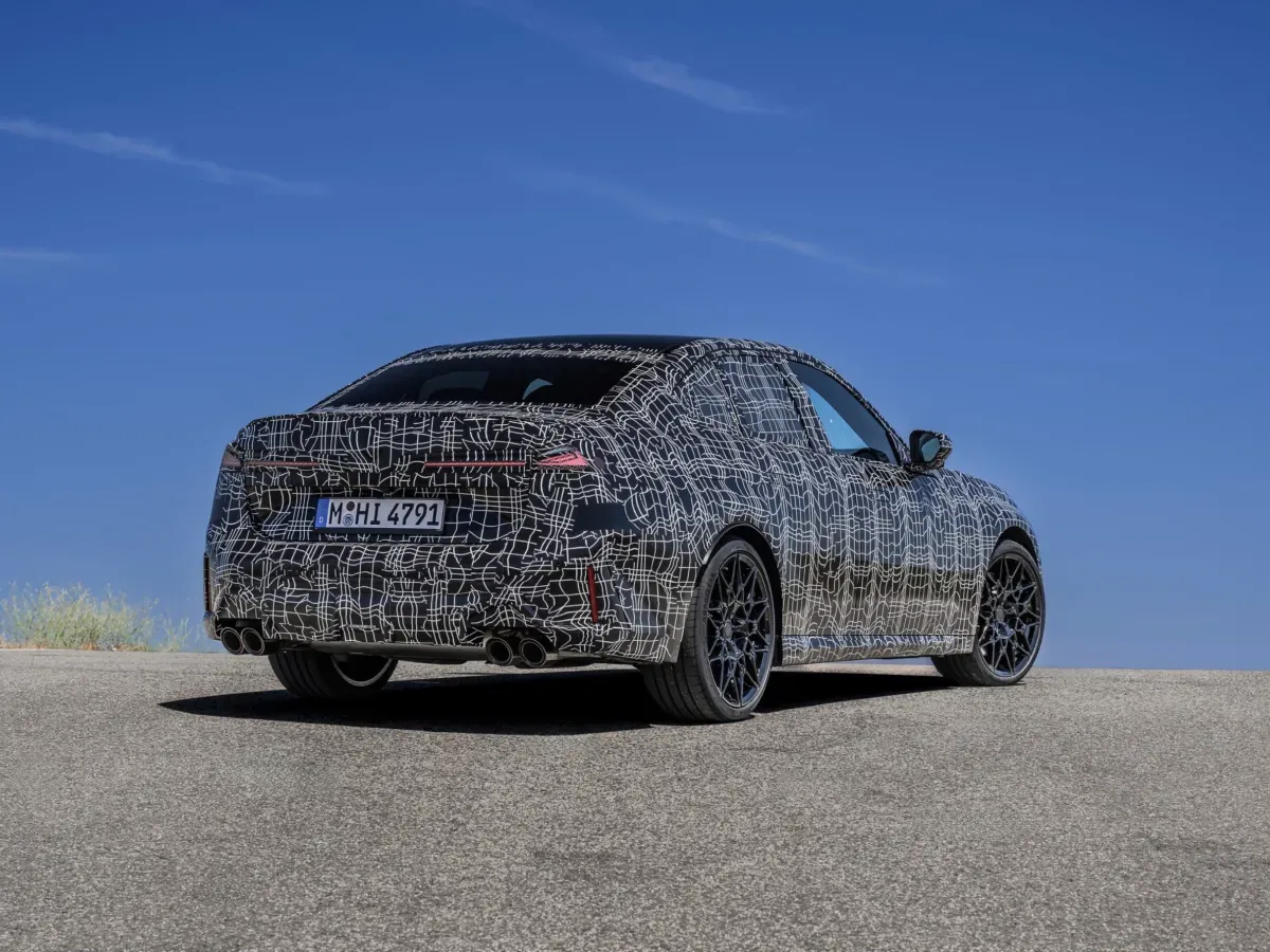 BMW разсекрети характеристиките на новата наточена "тройка"