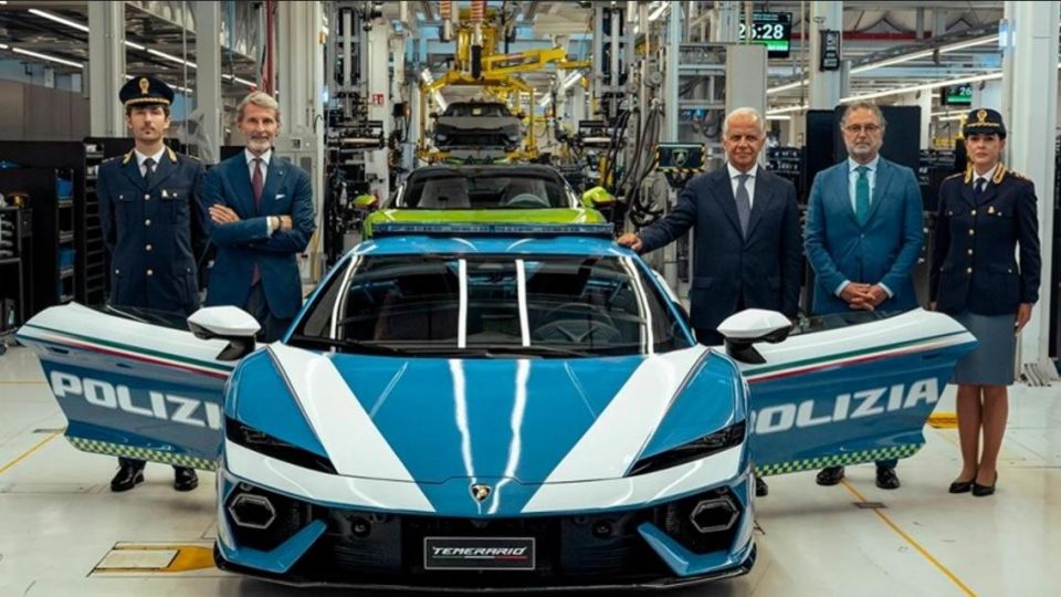 Lamborghini пусна модела Temerario за полицията, развива скорост от 343 км/ч