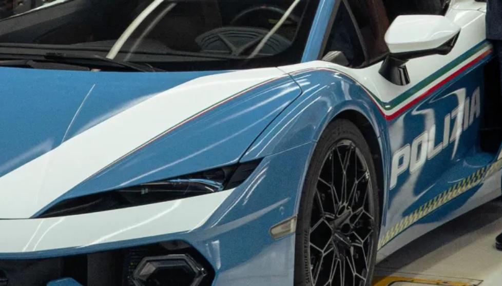 Lamborghini пусна модела Temerario за полицията, развива скорост от 343 км/ч
