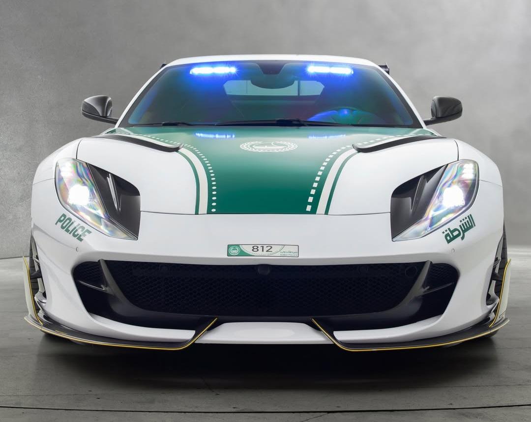 Патрулна полиция получи суперкола Ferrari с 800 конски сили