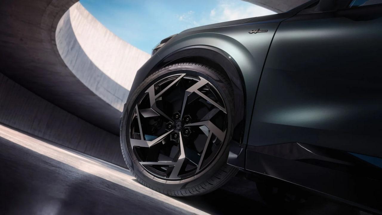 Renault представи най-скъпия кросоувър в историята на марката