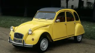 Citroen възражда емблематичния 2CV като достъпен електромобил