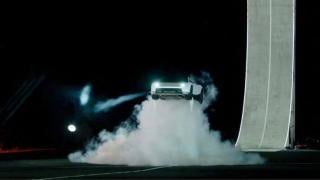 Tesla Roadster: Инженерно чудо опасно за обществото?