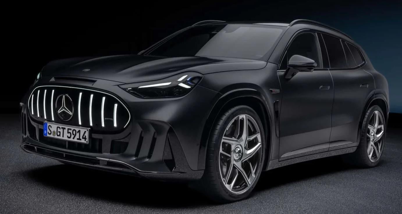 Новият кросоувър Mercedes-AMG GT впечатлява с мощността си и се зарежда за минути