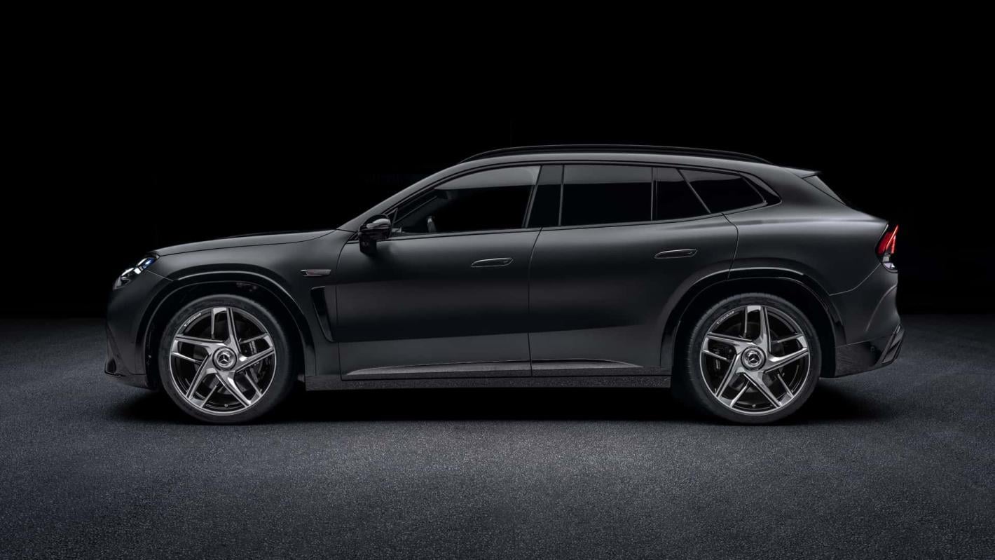 Новият кросоувър Mercedes-AMG GT впечатлява с мощността си и се зарежда за минути