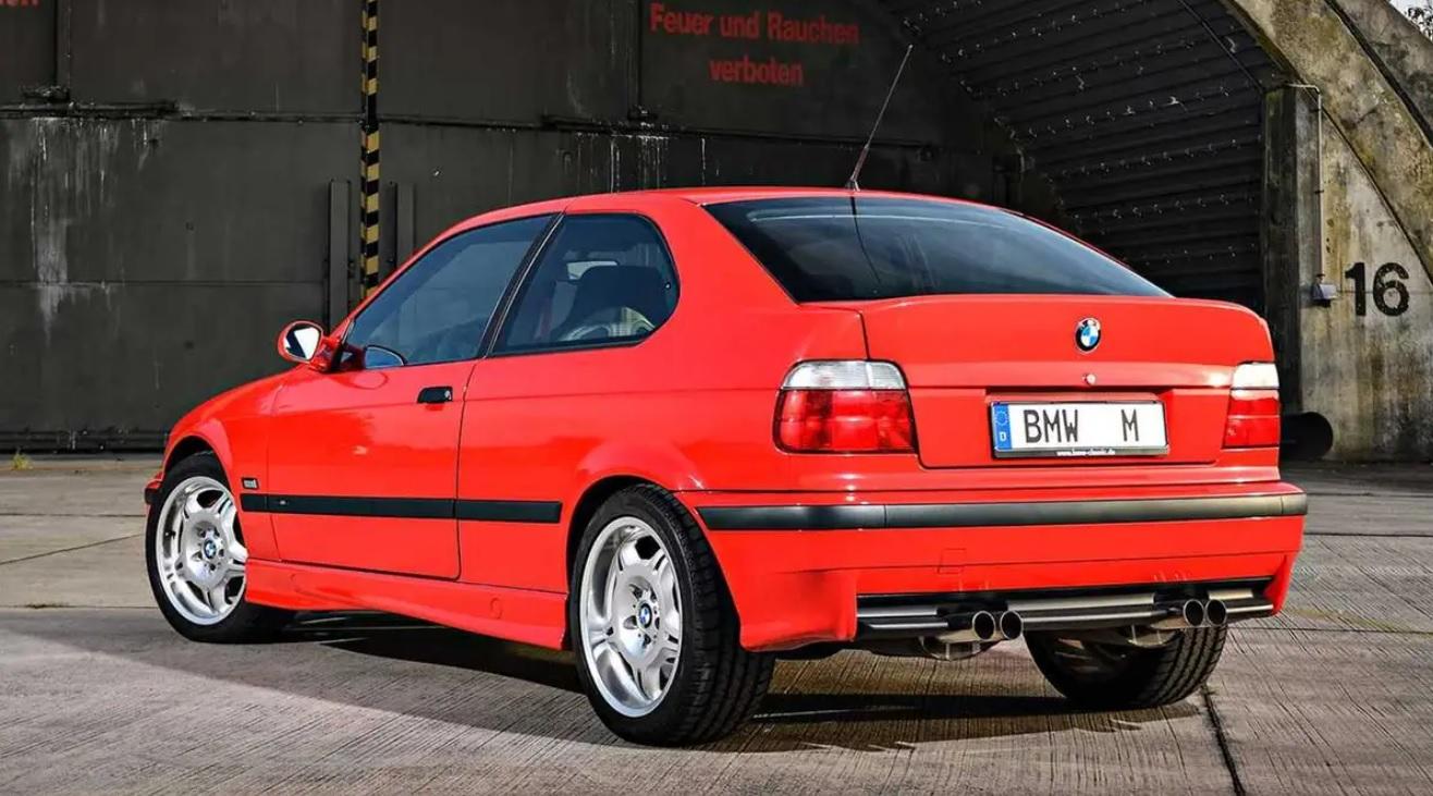Тайна разработка: BMW показа уникален хечбек, скрит в продължение на десетилетия