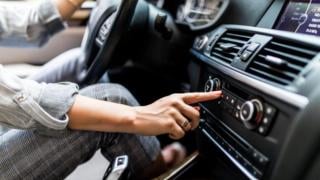 Пести или харчи повече гориво климатикът в колата от другите методи за разхлаждане