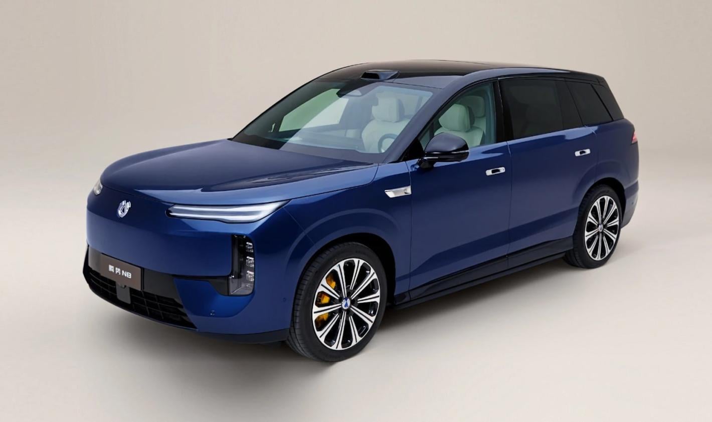 BYD представи премиум кросоувър с 1210 конски сили
