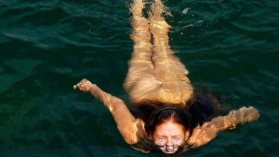 Голите японски гмуркачки ама ВИДЕО 18+