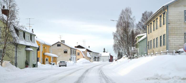 Топ оферта! Плащат ви, за да станете комшии на Дядо Коледа