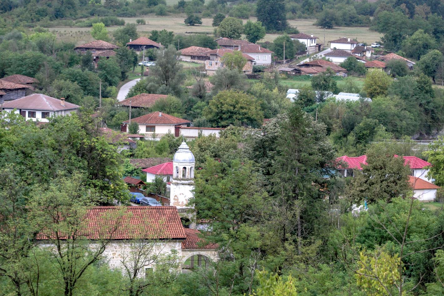 Британски пенсионери се заселиха в България и разказаха всичко пред "Дейли Мейл".