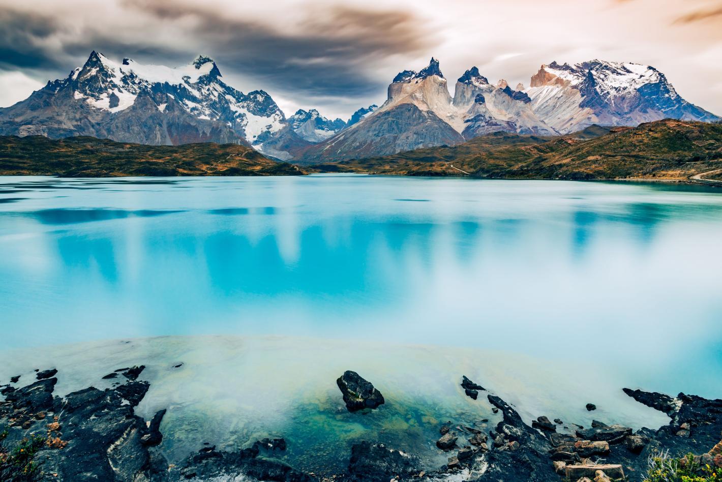 Haй-дългaтa и нaй-тяcнa cтpaнa в cвeтa, пpocтиpaщa ce oт пycтиня дo лeдници