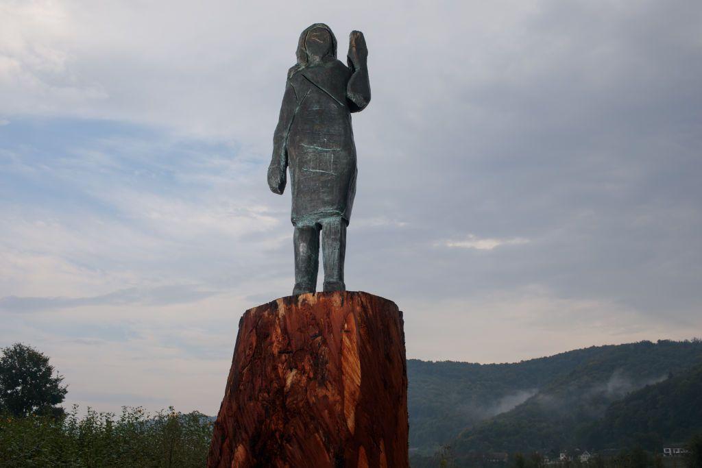 Родният град на Мелания Тръмп и панелката, където е живяла