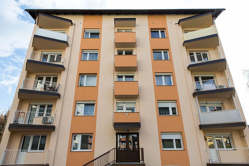 Родният град на Мелания Тръмп и панелката, където е живяла