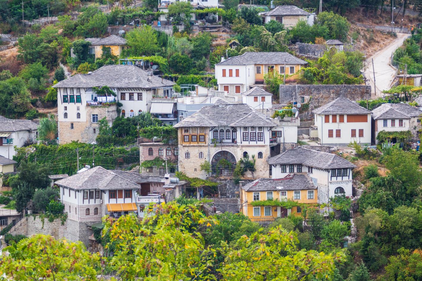 Албания предприема смел ход и променя правилата на туризма на Балканите