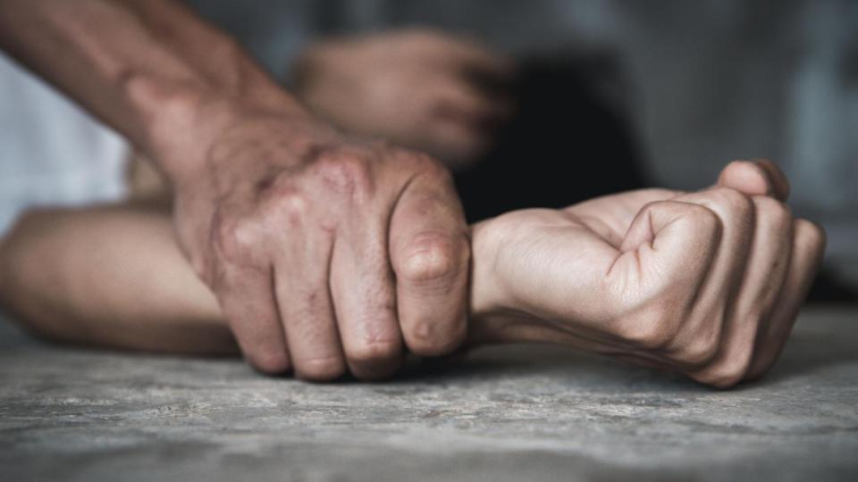 Сенегалец изнасили млада британка в Испания