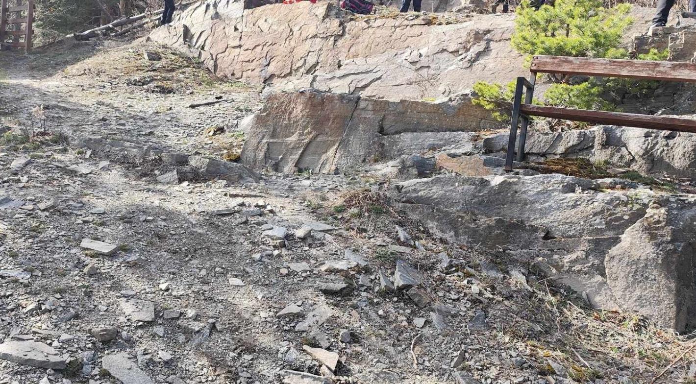 Равногор - няма друго такова село, от него започват изумителни гледки