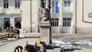 Равногор - няма друго такова село, от него започват изумителни гледки