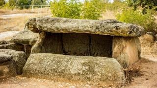Сакар – непокътната земя на долмени и царски орли