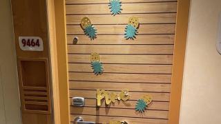 Стая за суингъри? Ето как да познаете къде спят извратените двойки на круиз или хотел