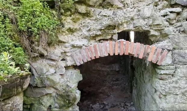 Стара турска баня в курорта Сливенски минерални бани привлича туристи