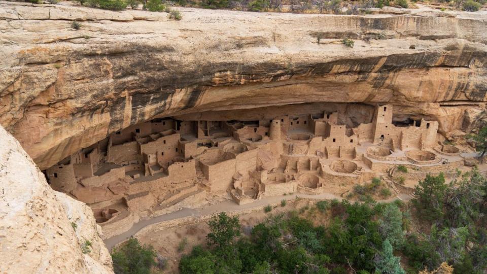 Скалният дворец - тайното селище на древна цивилизация