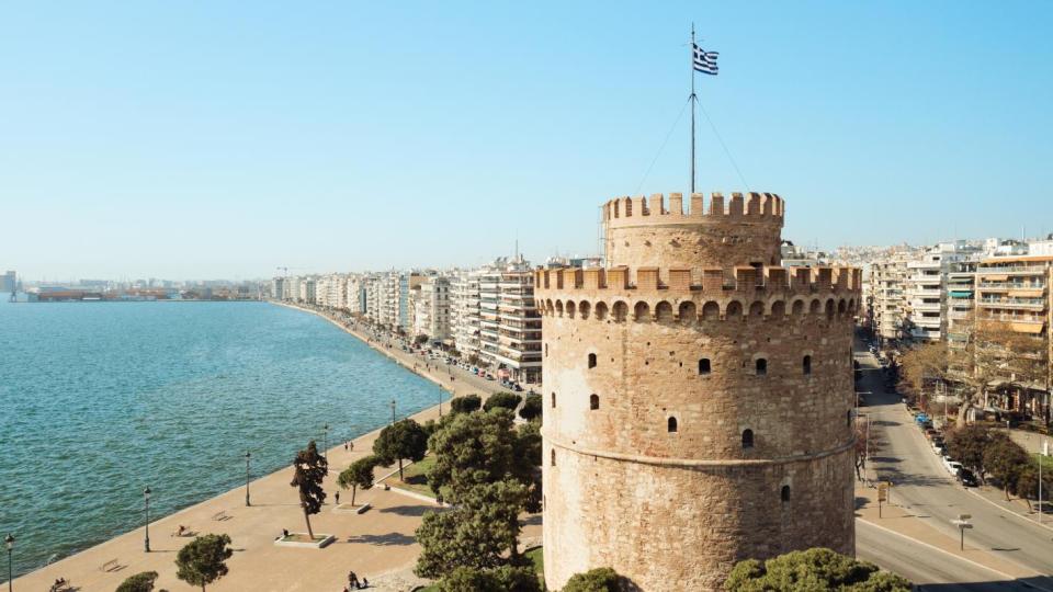 Българите превзеха Гърция, милиони са