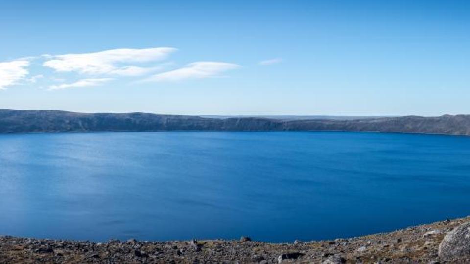 Кристалното око на Нунавик: Кратерът Пингуалуит и неговият национален парк