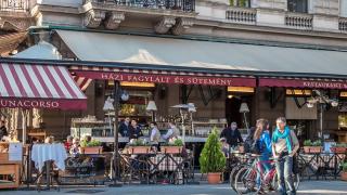 Грозни измами по време на пътуване: Внимавайте в тези 9 световни дестинации!