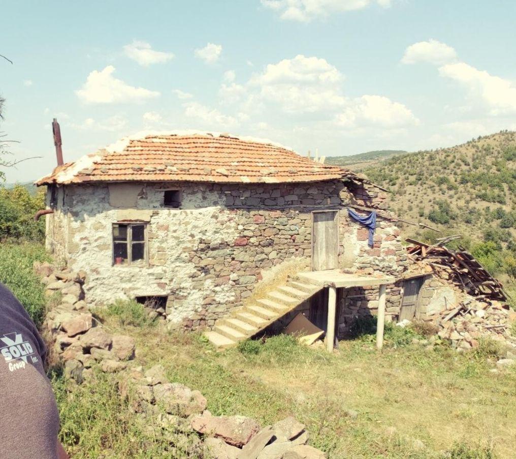 Истината за родния дом на Наим: Жители на Птичар срещу туристическата измама