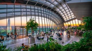 Безплатна панорамна градина с гледка към Лондон