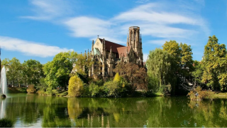 За 31 евро се пренасяме сред природа, история и кулинарни изкушения