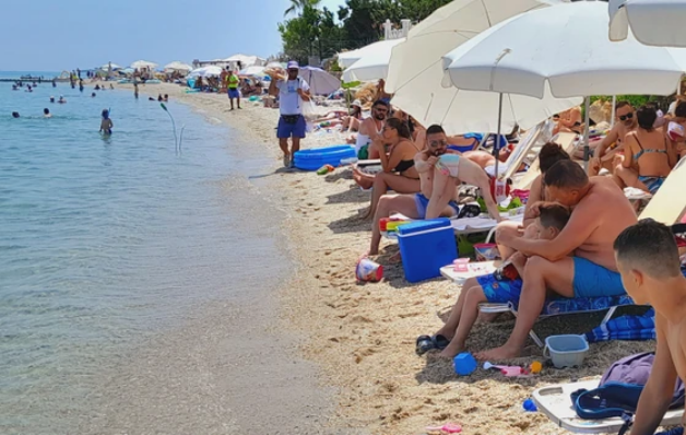 Можете да изхвърлите чадърите си: Ето новата, по-добра защита от слънце на плажа